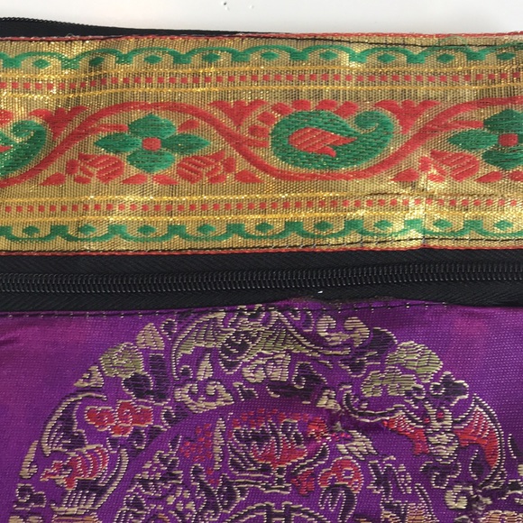 NWT Purple 2 Pocket Silk Zari weaved Zipper Bag - Picture 4 of 5